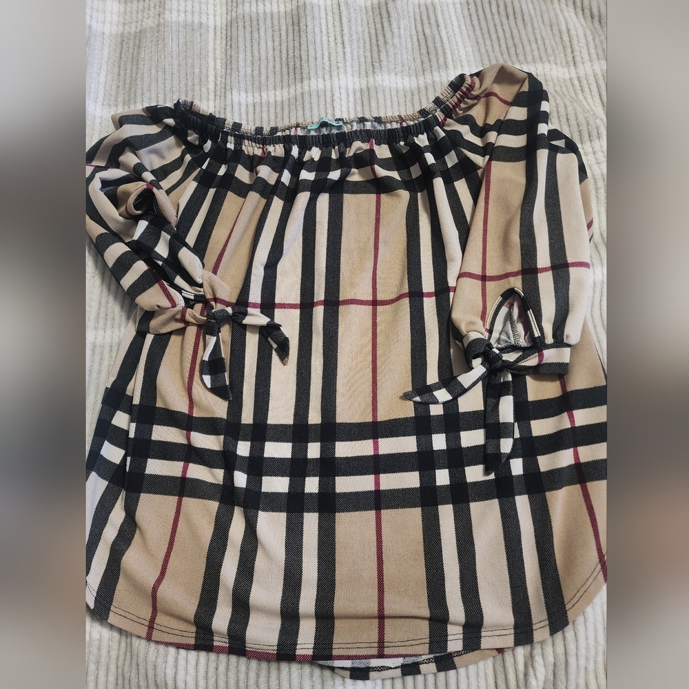 Plaid Off-Shoulder Blouse